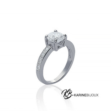 Bague Solitaire "Altesse"...